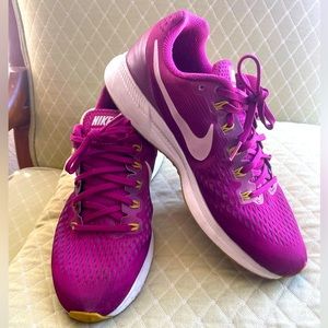 Pink Nike Zoom - Women’s Size 12